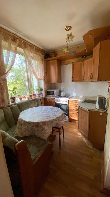 3-комн. квартира, 52 м², 3/5 этаж