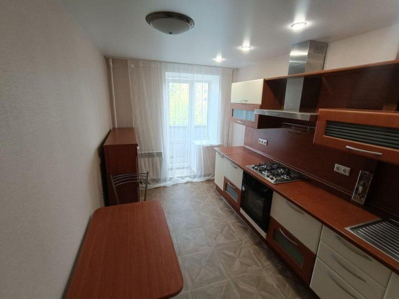 2-комн. квартира, 49 м², 4/9 этаж