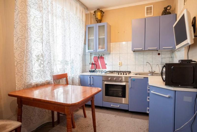 2-комн. квартира, 53 м², 3/4 этаж