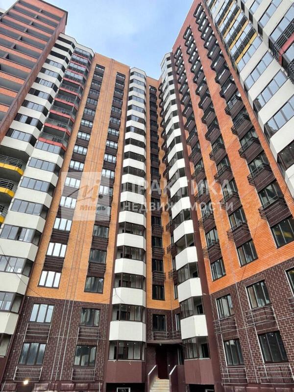 2-комн. квартира, 65 м², 12/18 этаж