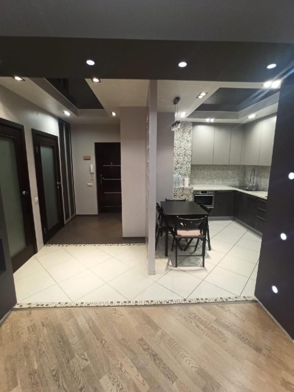 2-комн. квартира, 63.3 м², 10/17 этаж