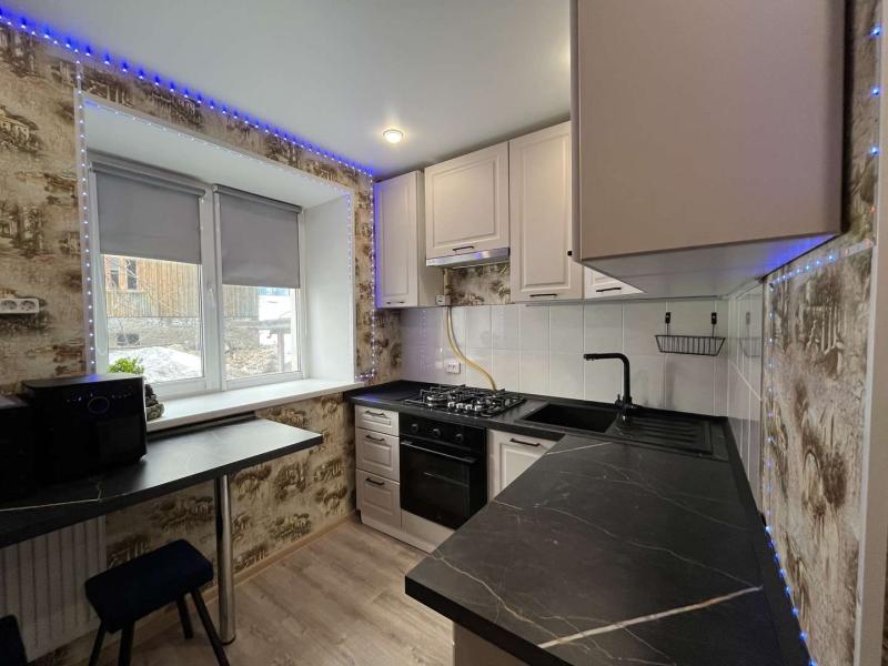 2-комн. квартира, 52 м², 1/5 этаж