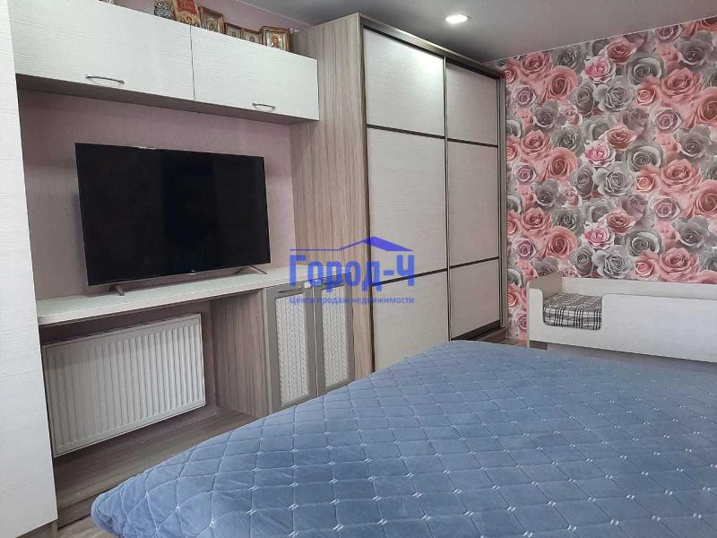 2-комн. квартира, 57 м², 1/9 этаж