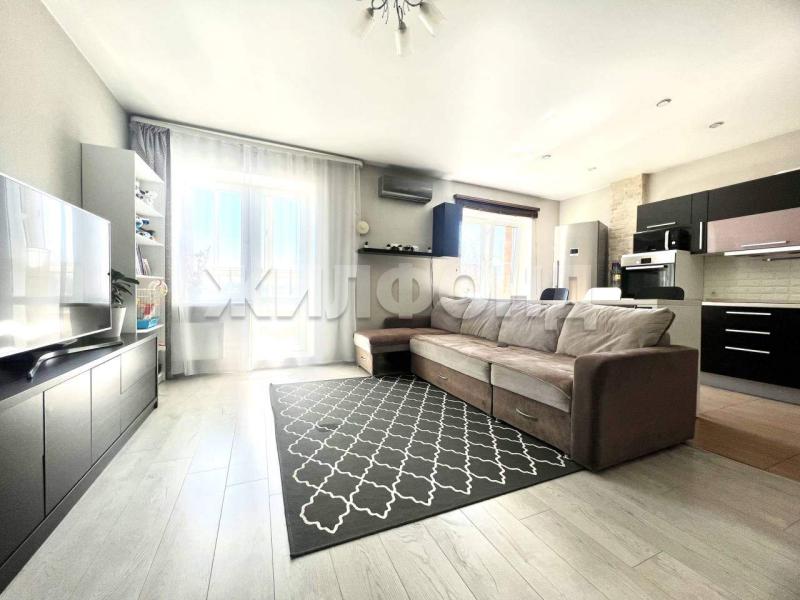 2-комн. квартира, 68.8 м², 6/12 этаж