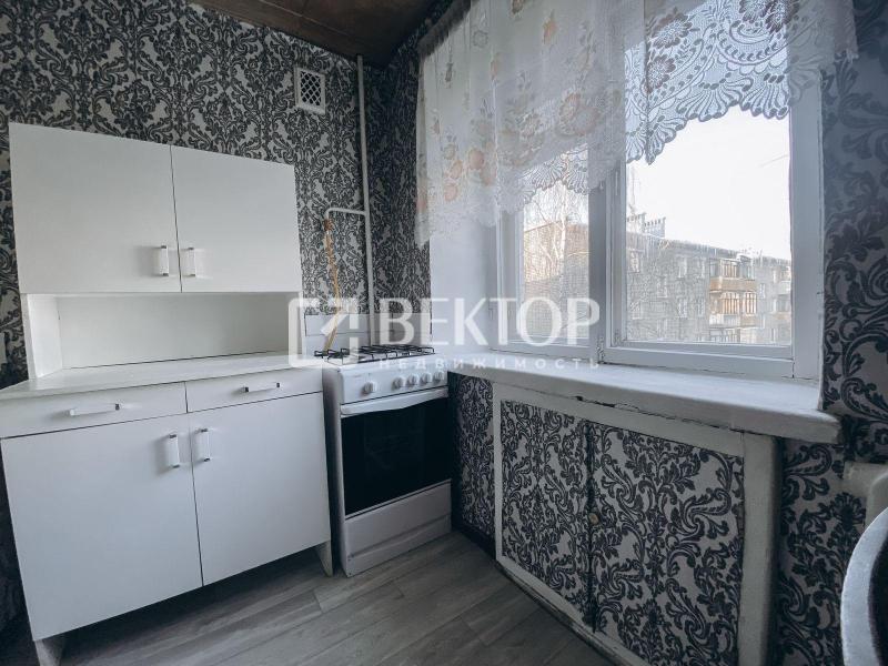 2-комн. квартира, 45 м², 4/5 этаж