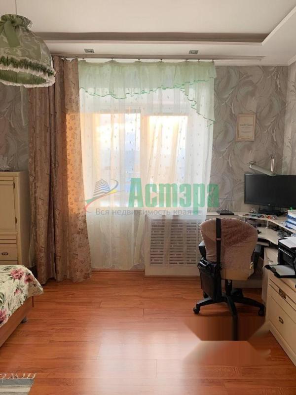 2-комн. квартира, 72.3 м², 7/8 этаж