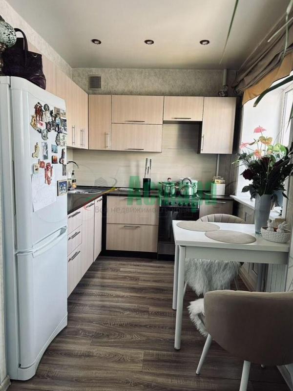 2-комн. квартира, 43 м², 3/5 этаж