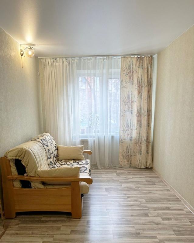 2-комн. квартира, 47 м², 1/5 этаж