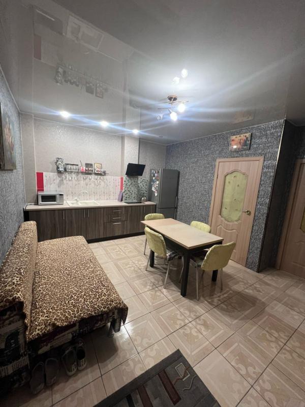 2-комн. квартира, 45 м², 1/9 этаж