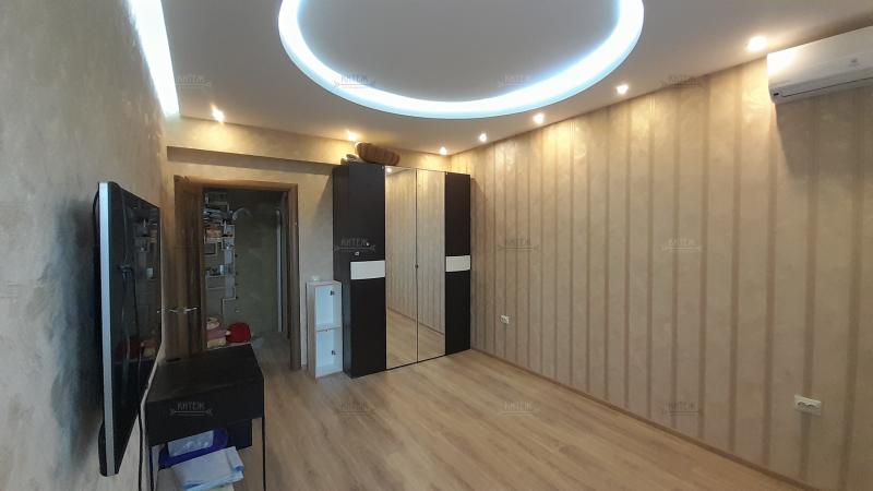 2-комн. квартира, 62.2 м², 8/9 этаж
