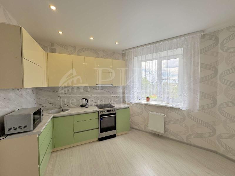 2-комн. квартира, 65 м², 5/13 этаж