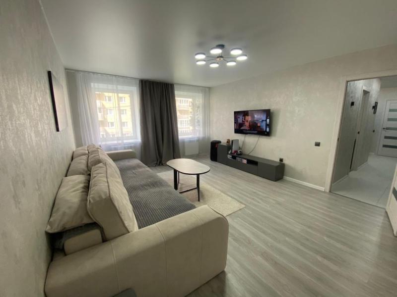 2-комн. квартира, 60 м², 2/10 этаж