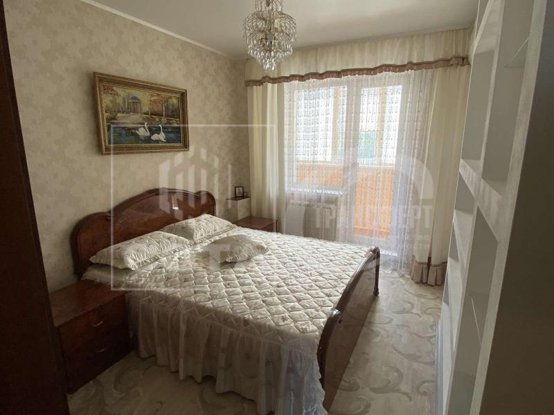 2-комн. квартира, 54 м², 10/10 этаж