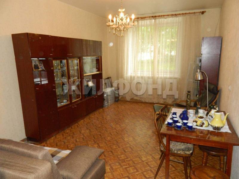 2-комн. квартира, 57 м², 1/5 этаж
