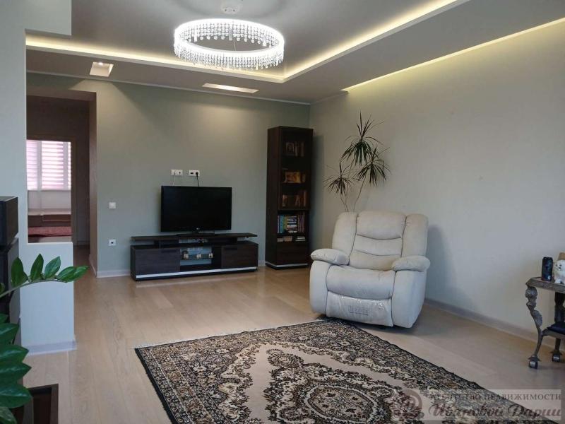 2-комн. квартира, 108.3 м², 9/10 этаж