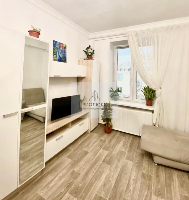 2-комн. квартира, 48 м², 4/4 этаж