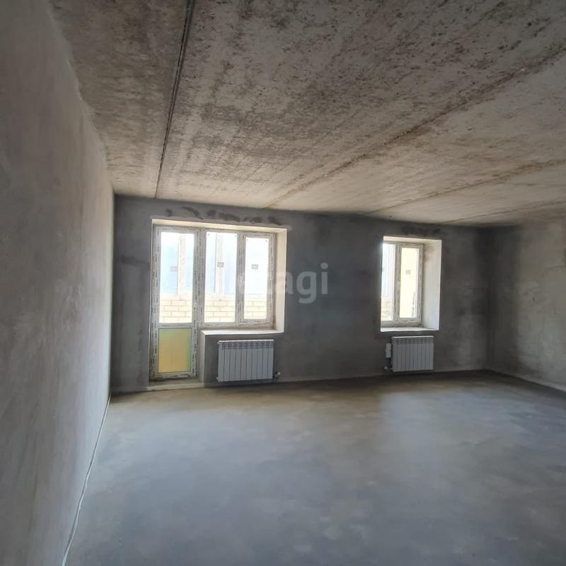 3-комн. квартира, 74 м², 2/10 этаж