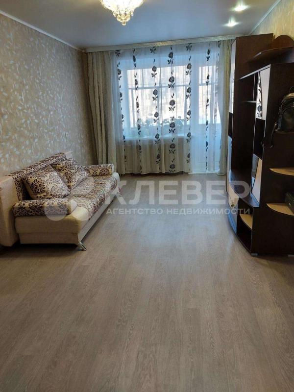 2-комн. квартира, 44.2 м², 2/5 этаж