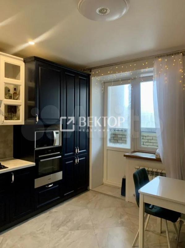 2-комн. квартира, 61.9 м², 9/9 этаж