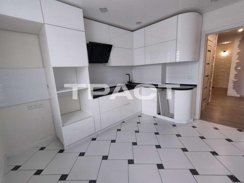 2-комн. квартира, 61.6 м², 1/14 этаж