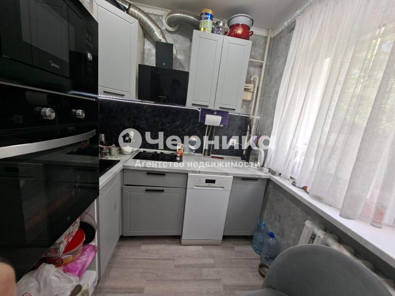 3-комн. квартира, 57.6 м², 1/5 этаж