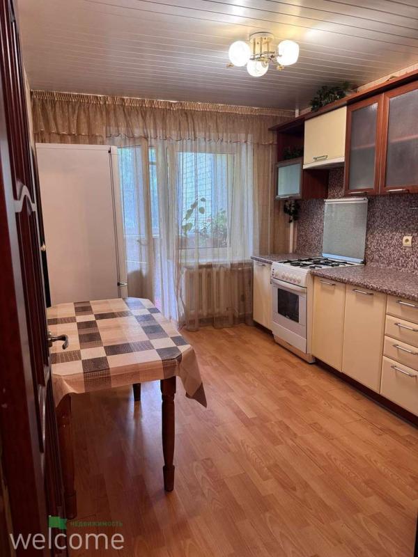 2-комн. квартира, 75 м², 3/10 этаж