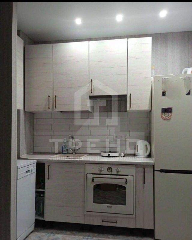 2-комн. квартира, 65 м², 1/15 этаж