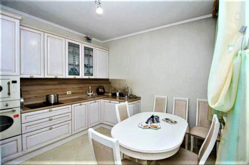 2-комн. квартира, 78.6 м², 6/16 этаж