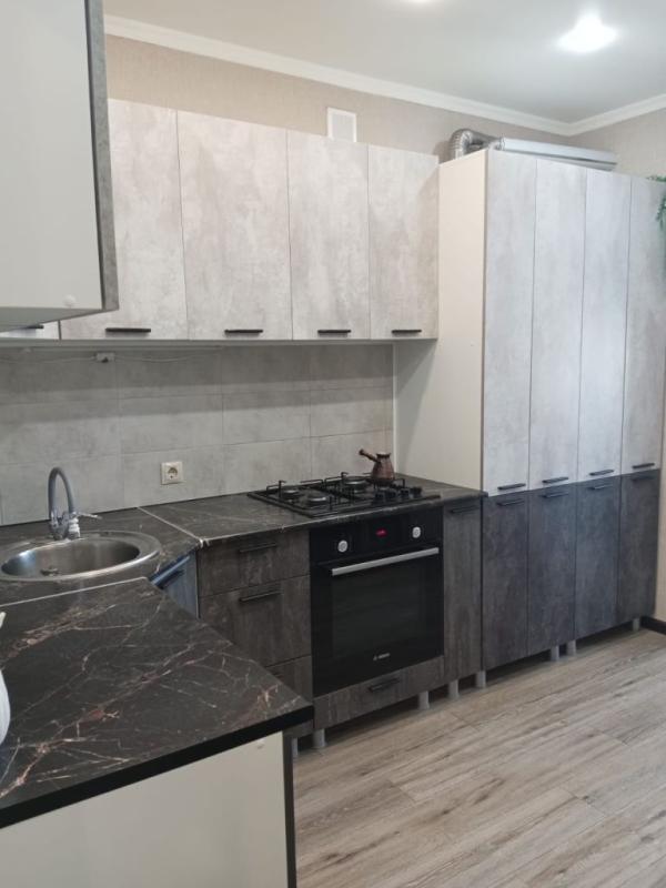 2-комн. квартира, 54 м², 4/4 этаж