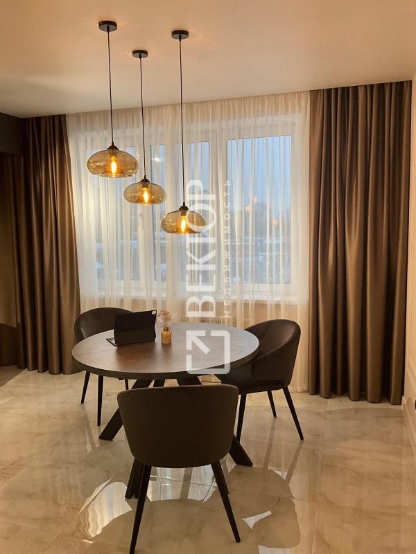 2-комн. квартира, 93 м², 5/25 этаж