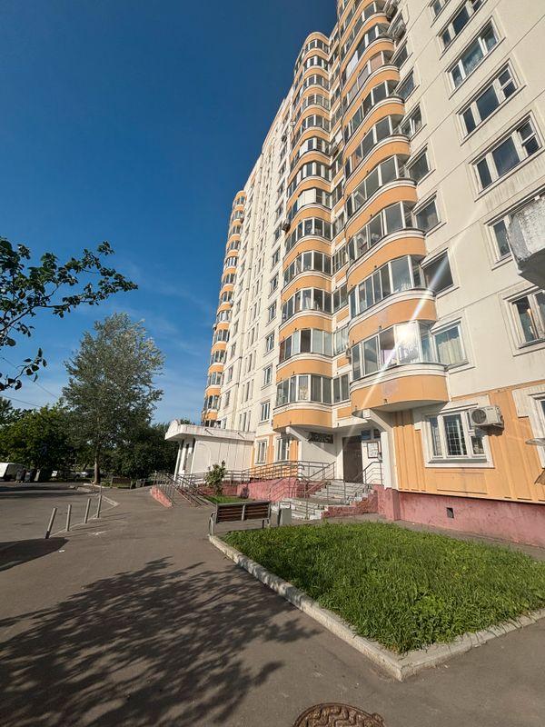 2-комн. квартира, 57.4 м², 8/12 этаж