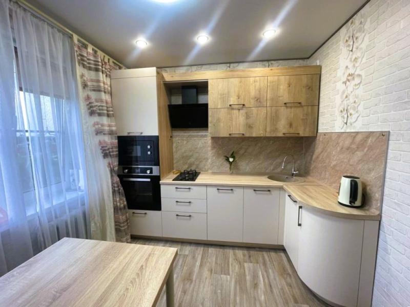 2-комн. квартира, 50.2 м², 7/10 этаж
