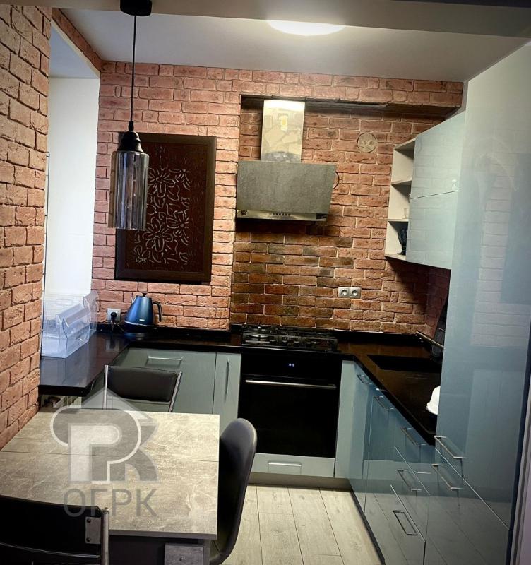 2-комн. квартира, 44 м², 1/5 этаж