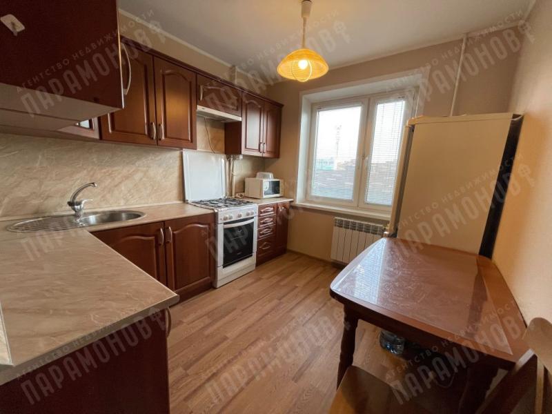 2-комн. квартира, 49 м², 3/10 этаж