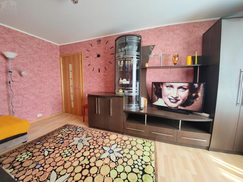 2-комн. квартира, 49 м², 8/9 этаж