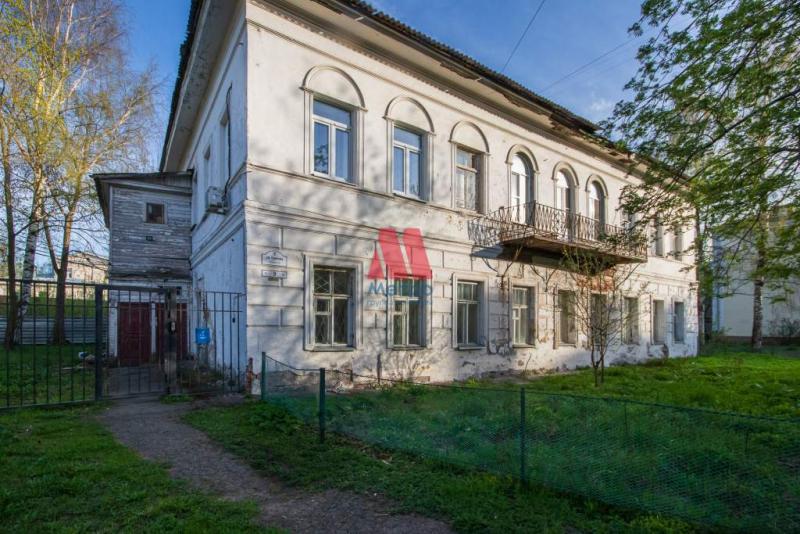 Квартира-Свободная планировка, 208 м², 1/2 этаж