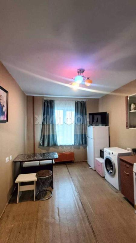 2-комн. квартира, 61 м², 1/9 этаж