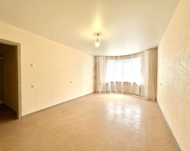 2-комн. квартира, 58 м², 1/10 этаж