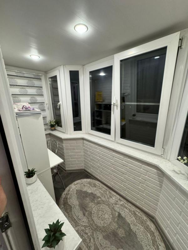 2-комн. квартира, 58 м², 10/18 этаж
