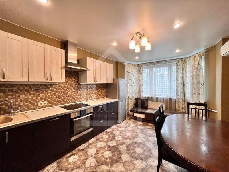 2-комн. квартира, 60 м², 11/23 этаж