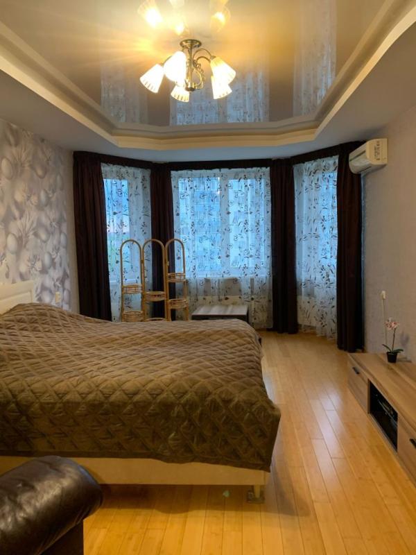 2-комн. квартира, 75 м², 11/17 этаж