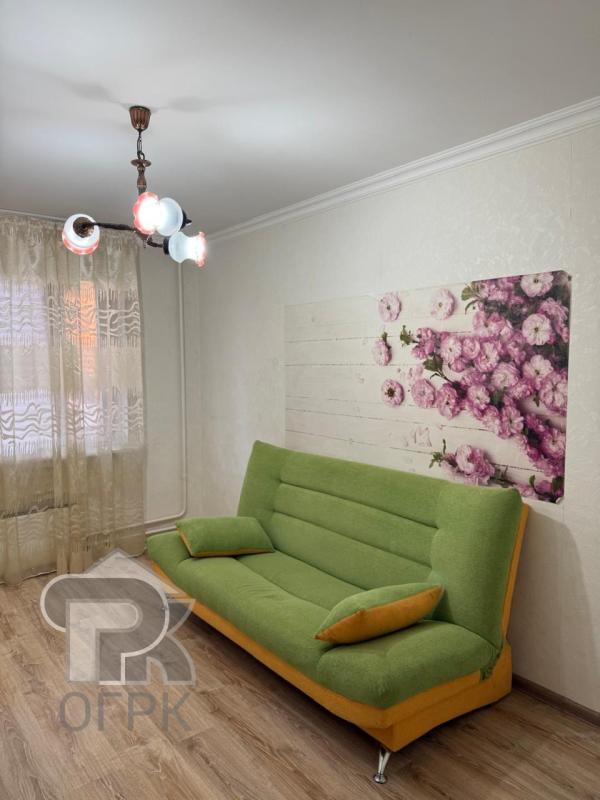 2-комн. квартира, 57 м², 3/17 этаж
