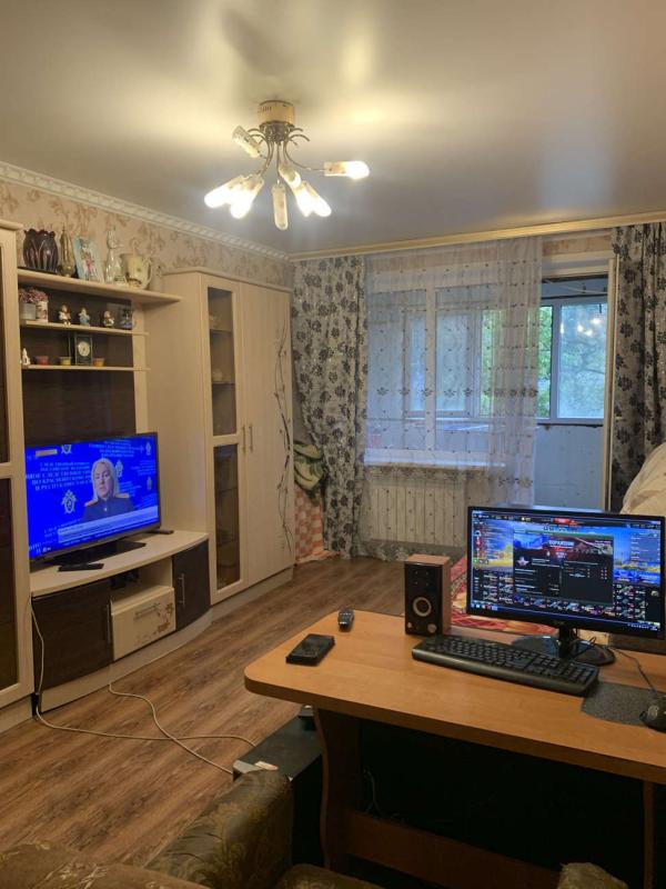 2-комн. квартира, 48 м², 4/5 этаж