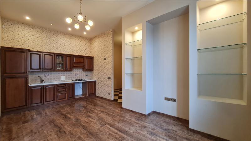 2-комн. квартира, 70.7 м², 5/6 этаж