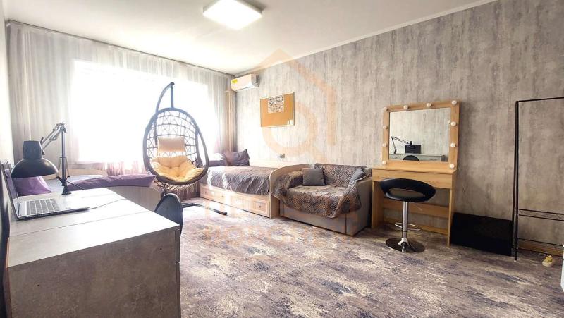 2-комн. квартира, 54 м², 4/10 этаж