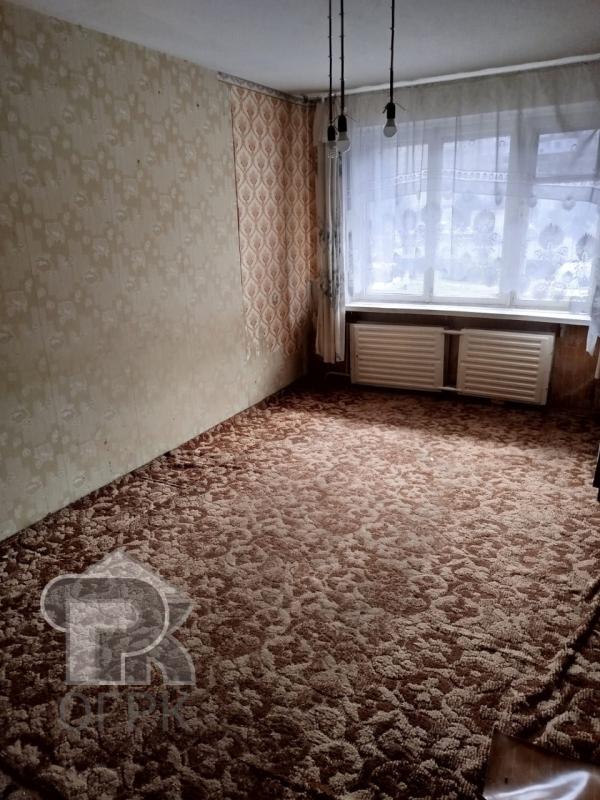 3-комн. квартира, 60 м², 1/9 этаж