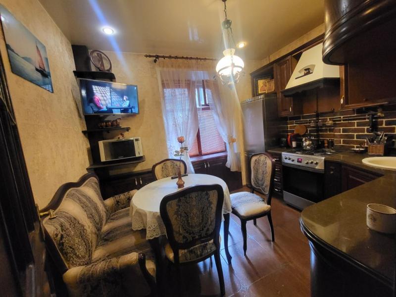 2-комн. квартира, 56.3 м², 1/3 этаж