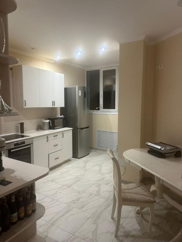 2-комн. квартира, 86 м², 9/15 этаж