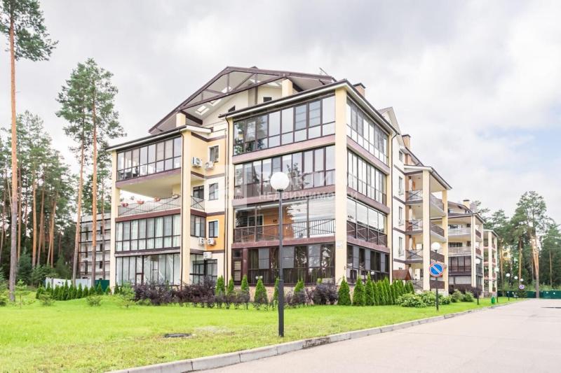 2-комн. квартира, 136 м², 3/9 этаж