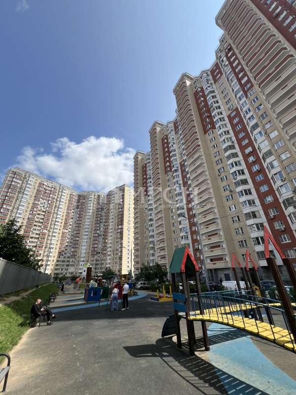 3-комн. квартира, 79 м², 20/25 этаж